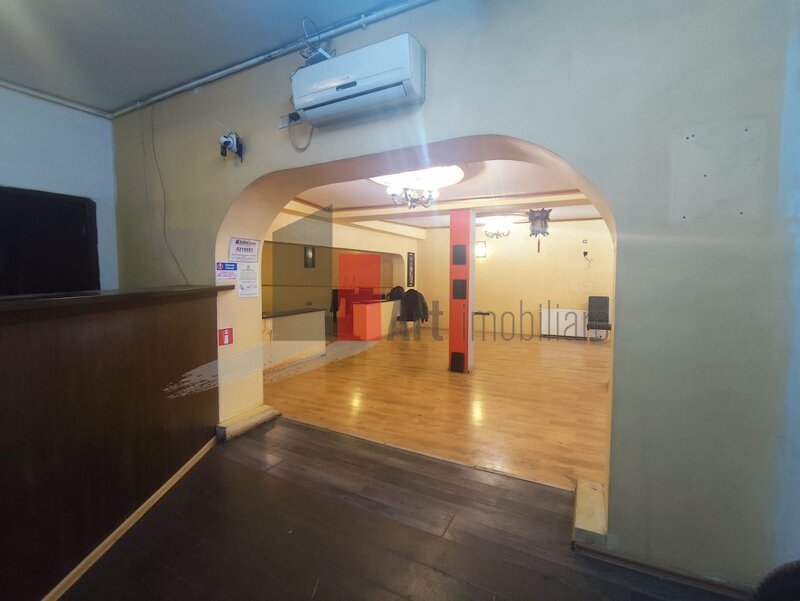 Parcul Carol, urgent!  deschidere mare, comercial/birouri, negociabil